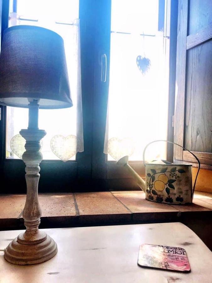 Casale Delle Rondini Bed and Breakfast Tolentino Buitenkant foto